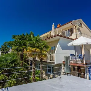 Apartment Danica, Dramalj