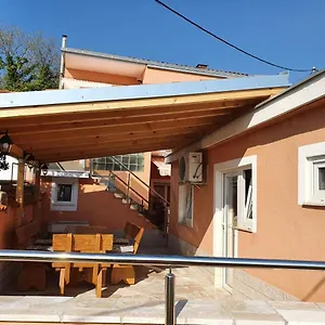  Apartman 17